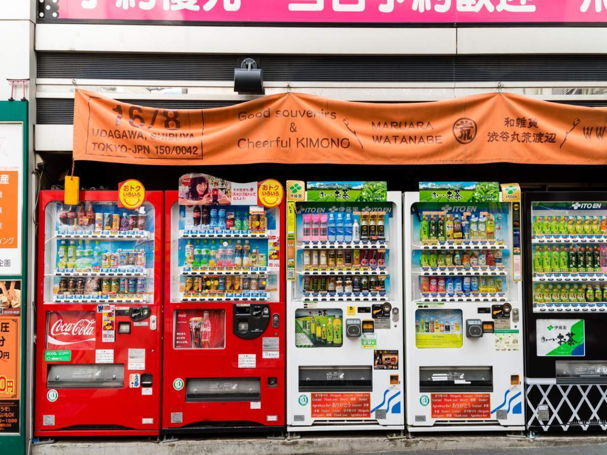 https://static.toiimg.com/thumb/82731729/Tokyo-vending-machines.jpg?width=1200&height=900