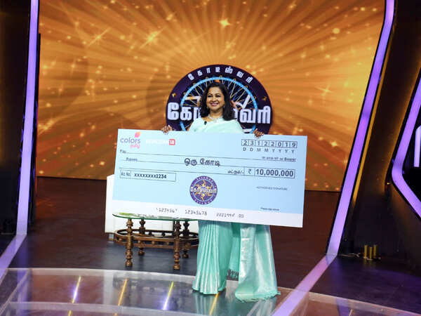 Radikaa Sarathkumar Images