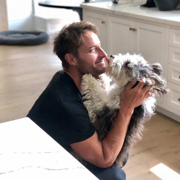 Justin Hartley Stills