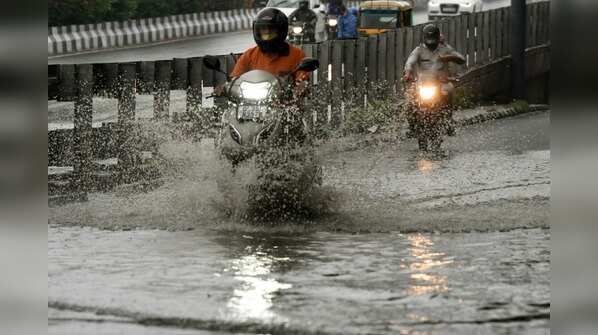 waterlogging near Oberoi hotel