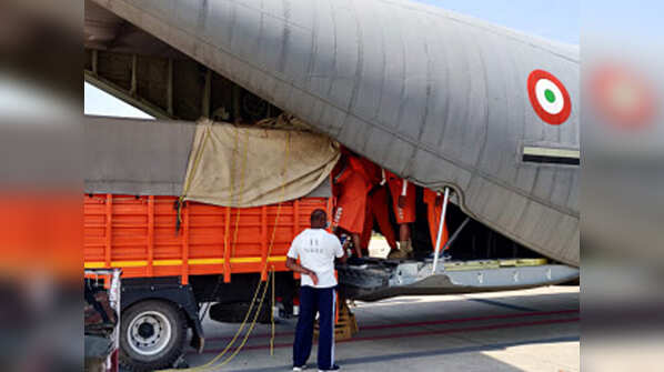 Photos: West Bengal, Odisha brace for Cyclone Yaas
