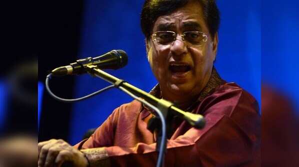 ‘PyaarKa Pehla Khat Likhne Mein’ by Jagjit Singh
