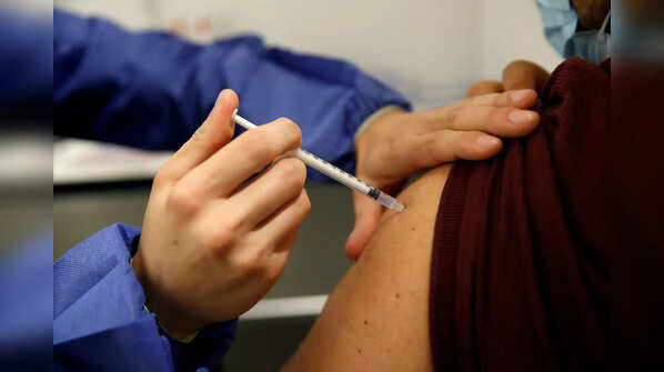 Should you mix two vaccines together? What do experts say?