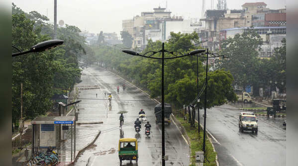 Photos: West Bengal, Odisha brace for Cyclone Yaas