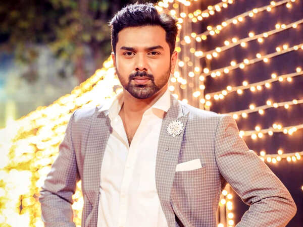 RJ Vijay