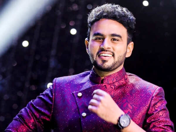 RJ Vijay Photos