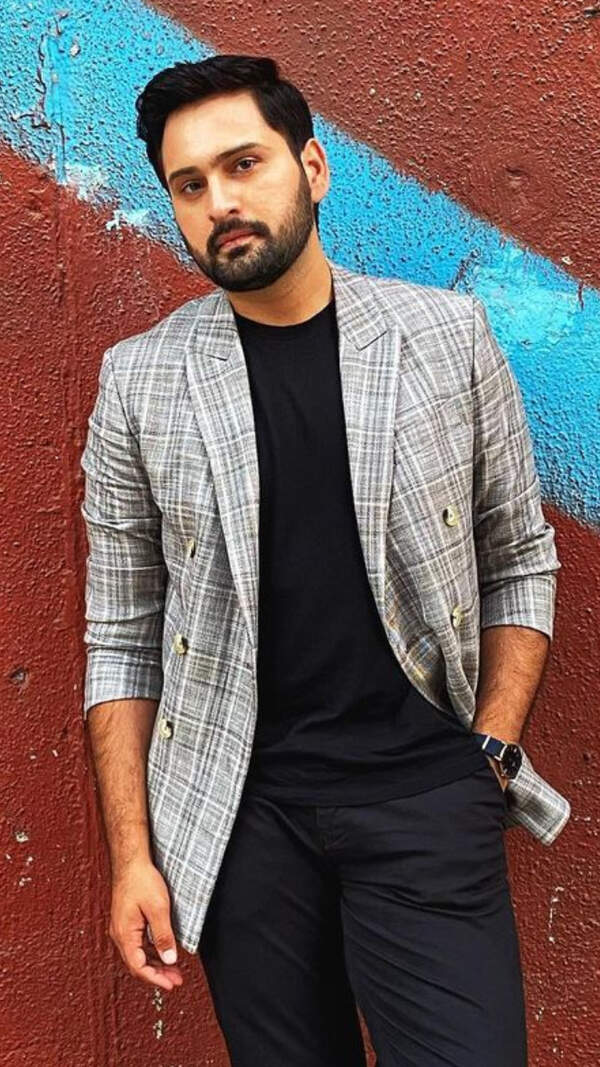 Siddharth Chandekar Images