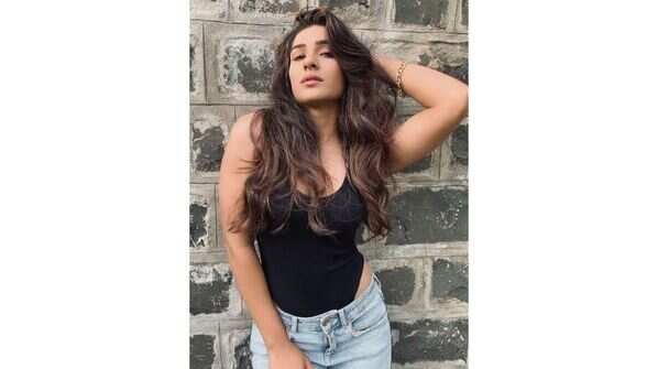 3) Neha Khan