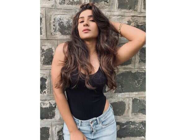 Neha Khan Pictures