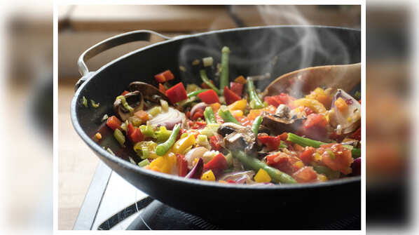 Why you should never cook these foods in an iron kadhai