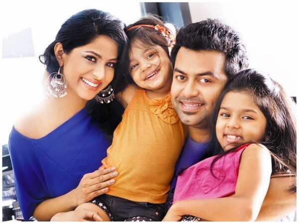 Poornima Indrajith Wallpapers