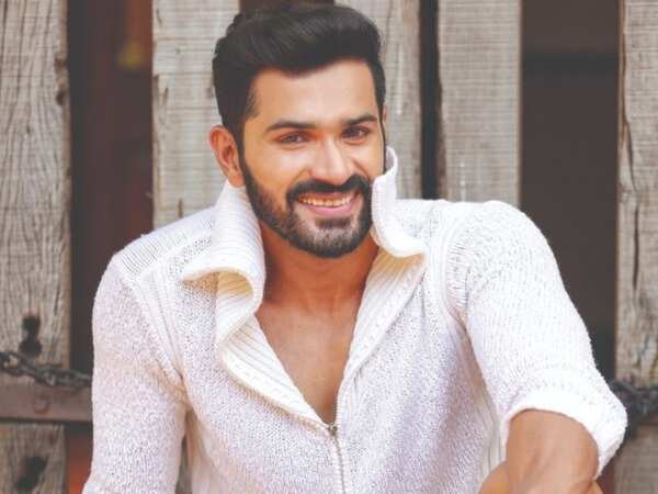 Mrunal Jain Images