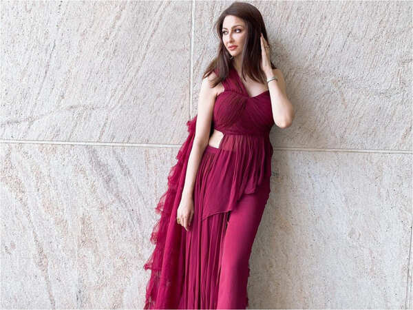 Saumya Tandon Pictures