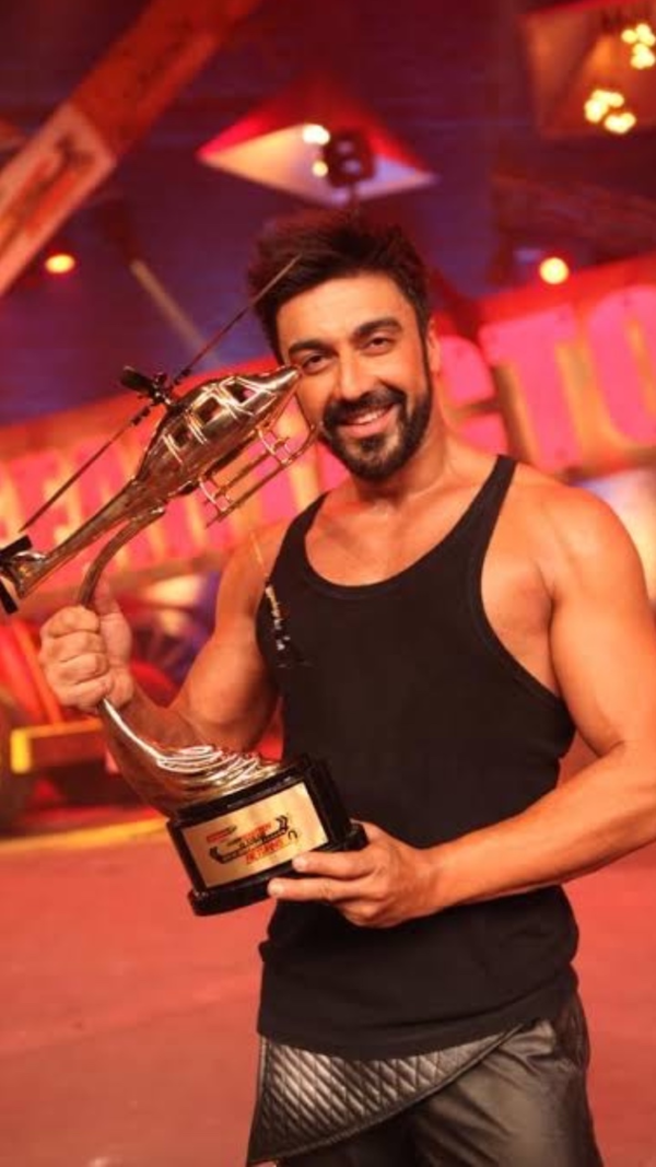 Aashish Chaudhary Images