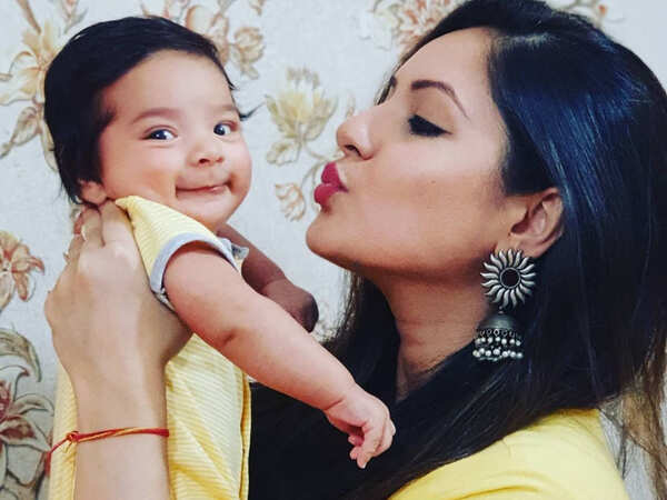 Puja Banerjee Wallpapers