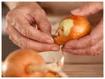 ​Onion peel for grey hair