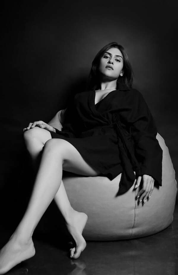 Naira Shah Pictures