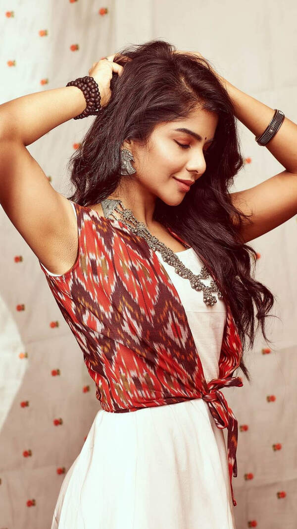 Pavithra Lakshmi Wallpapers