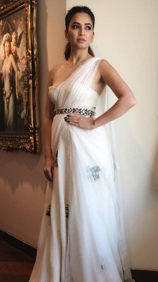 Elan Wallpapers