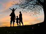 ​How you bond with your family, according to your zodiac sign