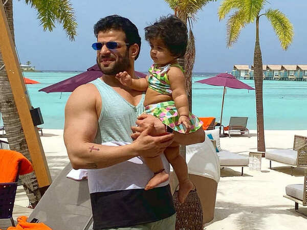 Karan Patel Stills