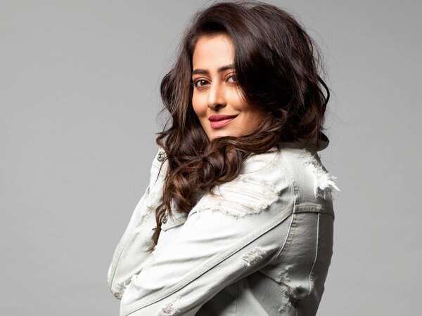 Nidhi Subbaiah Stills