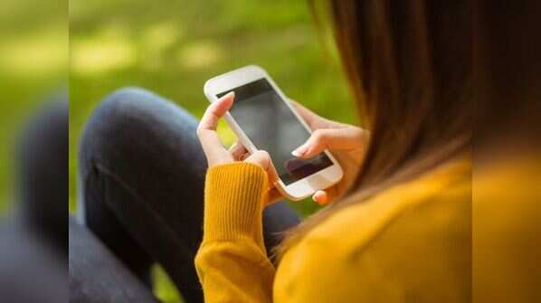 Perfect texts to send your ex in 5 different situations