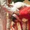 Article image for: Granthi <i class="tbold">bandhan</i> and Pheras
