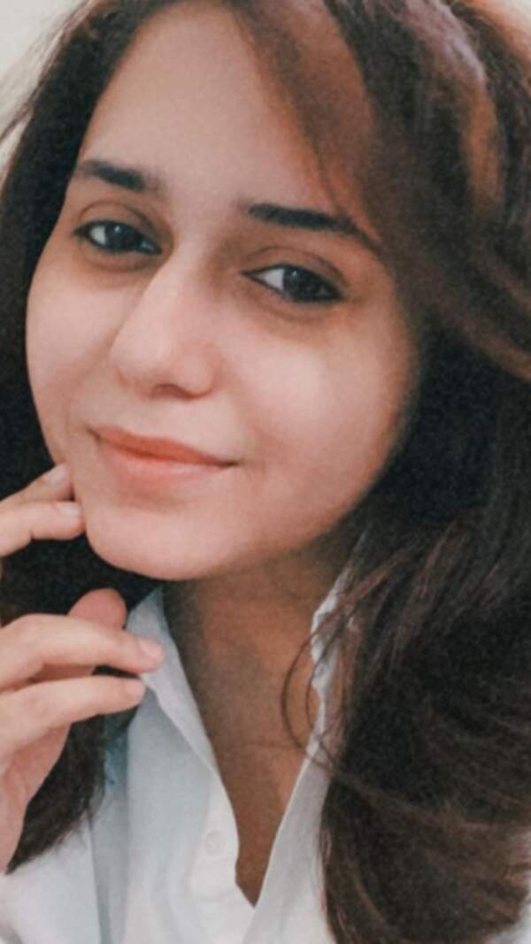 Priya Saraiya Images