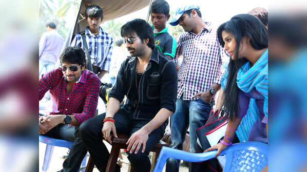 Ravi Teja and Gopichand Malineni's camaraderie