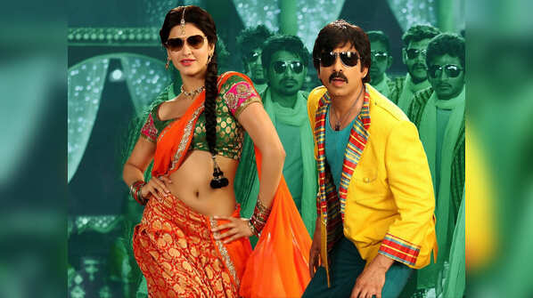 Hence, in order to mark this special day, here’s a look at few reasons that made this movie special