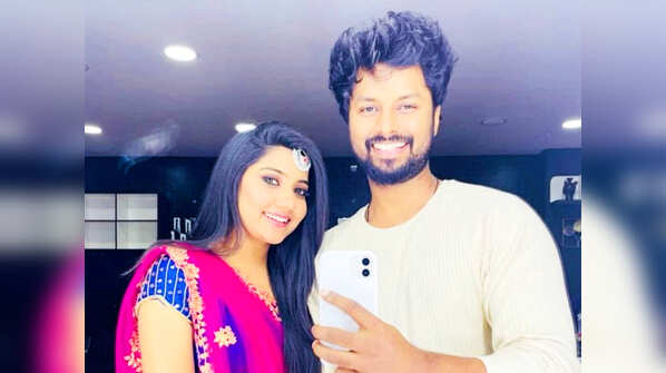 Abi Navya - Deepak Kumar
