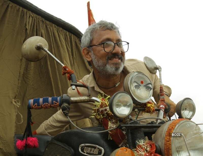 Know more about Bollywood's 'adarsh' producer, Amit Agarwal...