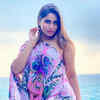 Article image for: <i class="tbold">Holiday</i> style