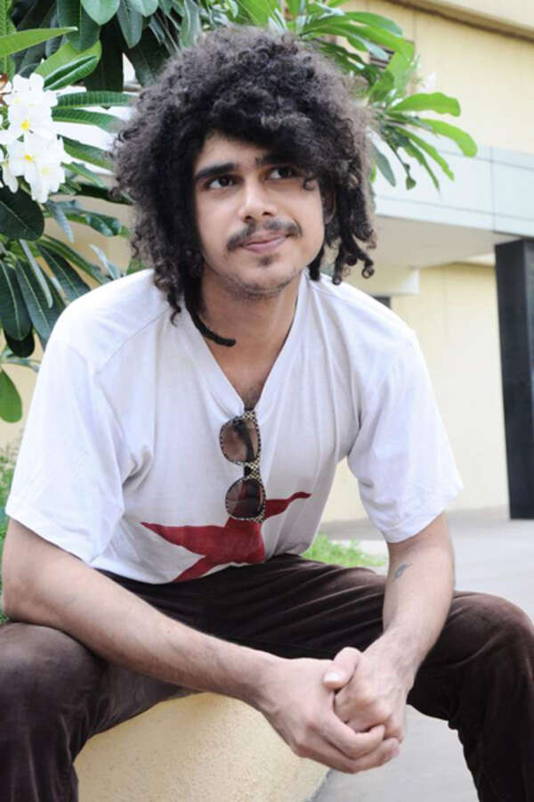 Imaad Shah Pictures