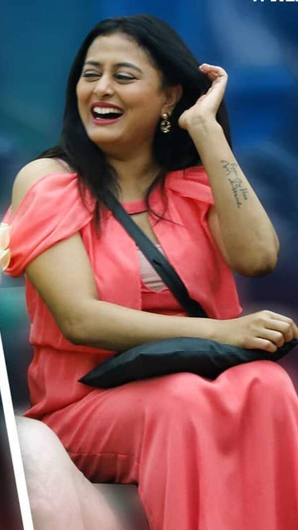 Nidhi Subbaiah Pictures