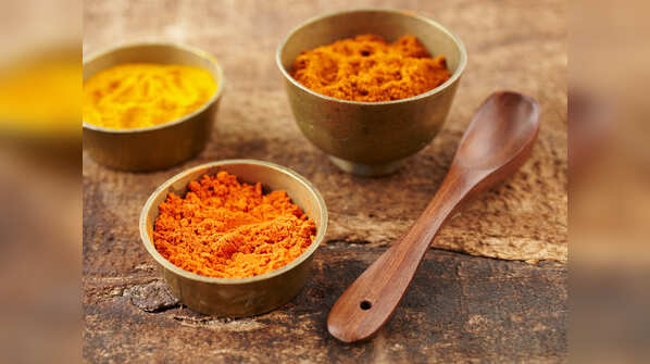Sandalwood and turmeric powder