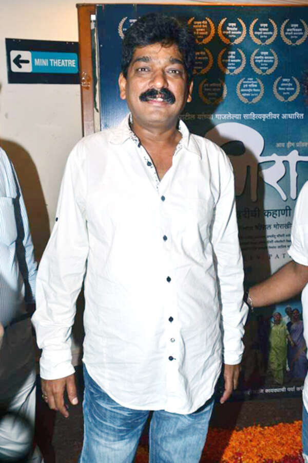 Nitin Chandrakant Desai Pictures