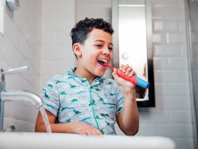5 bad dental habits that may harm your kid&#39;s oral health | The Times of  India