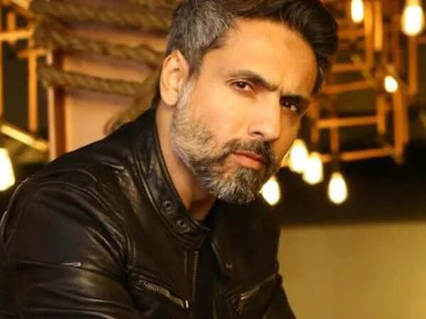 Iqbal Khan Images