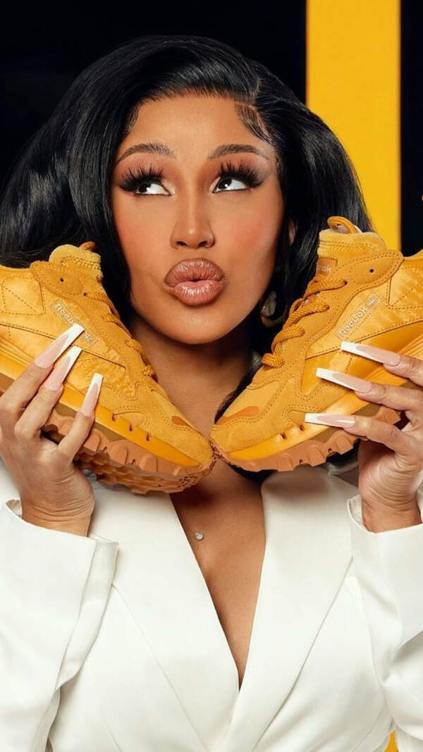 Cardi B Pictures