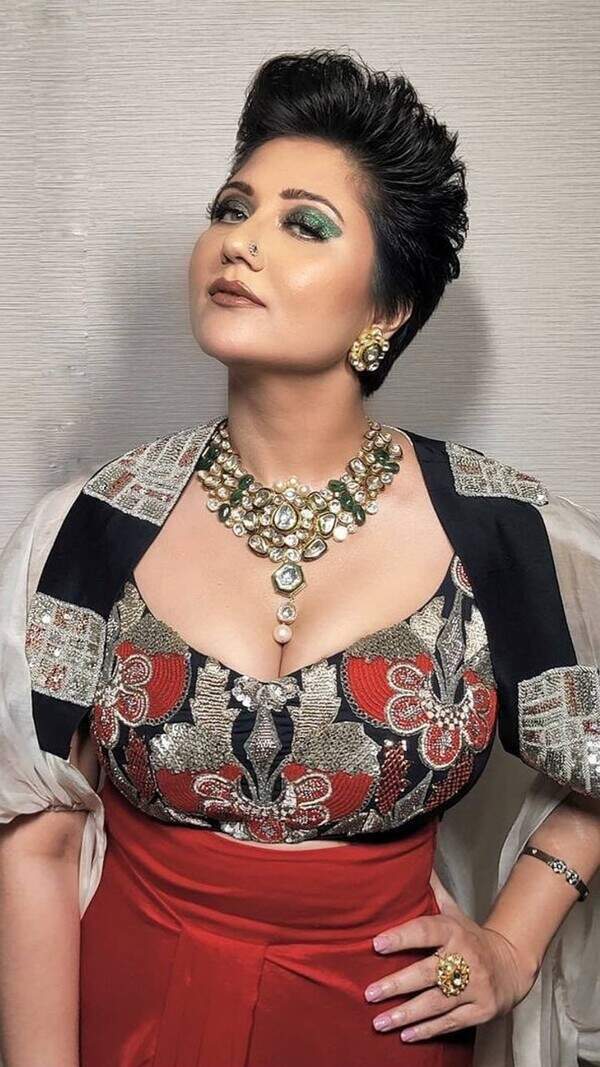 Swastika Mukherjee Wallpapers