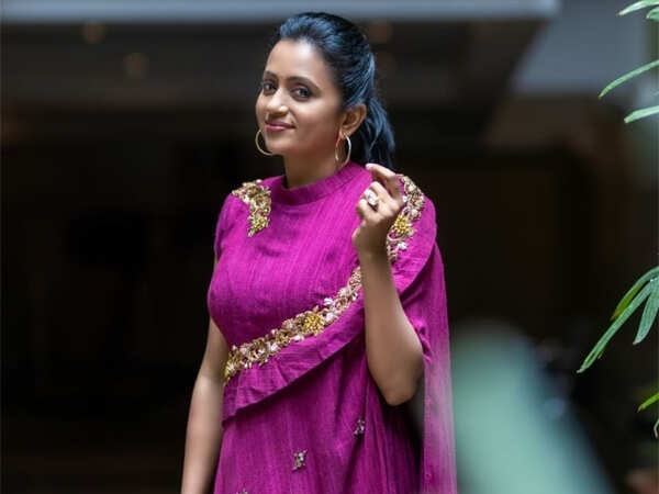 Suma Kanakala Wallpapers