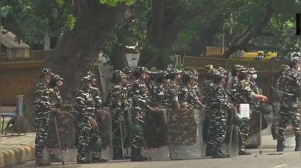 Photos: Farmers' protest, security arrangements at Delhi's Jantar Mantar