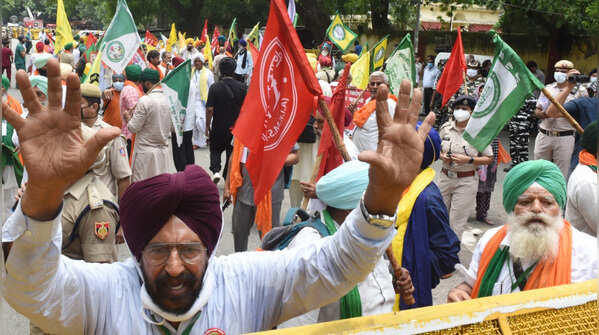 photos farmers protest