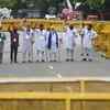 Protesting farmers stage demonstration against Central government's recent agricultural reforms at Jantar Mantar in in New Delhi on Thursday