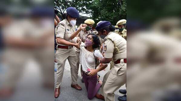 Teens detained as they protest against farm laws