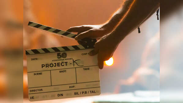 Amitabh Bachchan joins the sets of Nag Ashwin's film with Prabhas