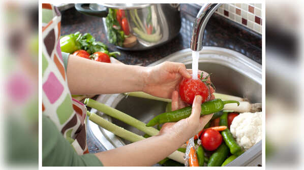 Washing fruits and vegetables