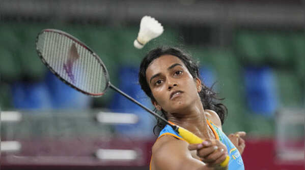 Sindhu storms into pre-quarters